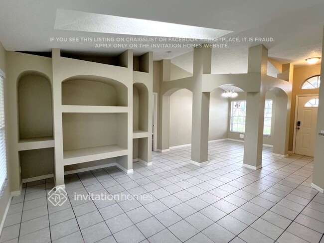 Photo - 2465 SW Lafayette St