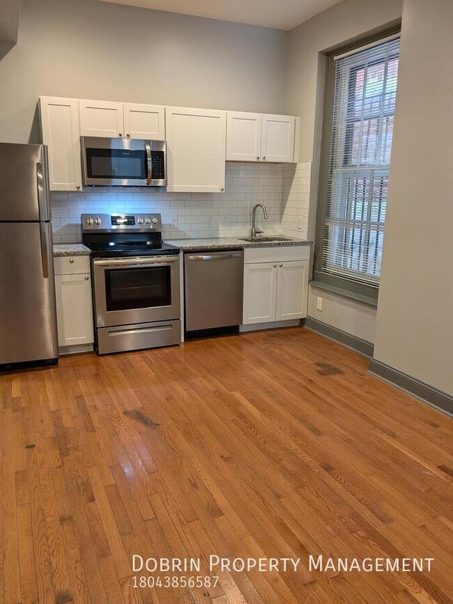 Photo - 608 N 1st St