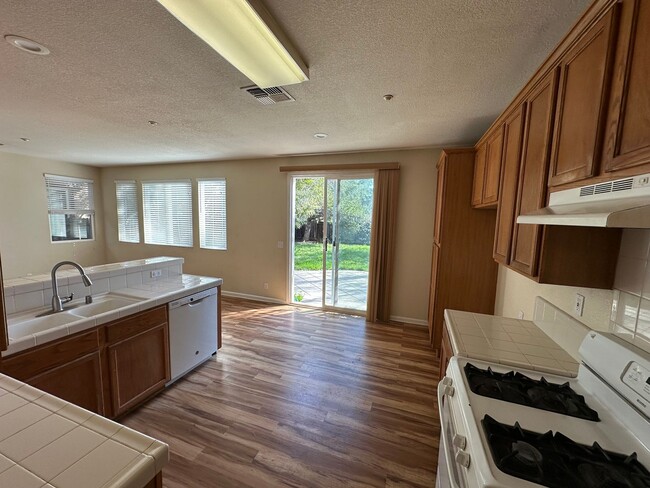 Photo - 3 Bed 2.5 Bath Single Family Home In Brentwood