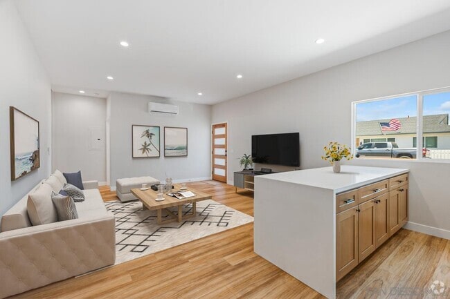 Building Photo - 1489 Fern Ave Unit 1 Rental