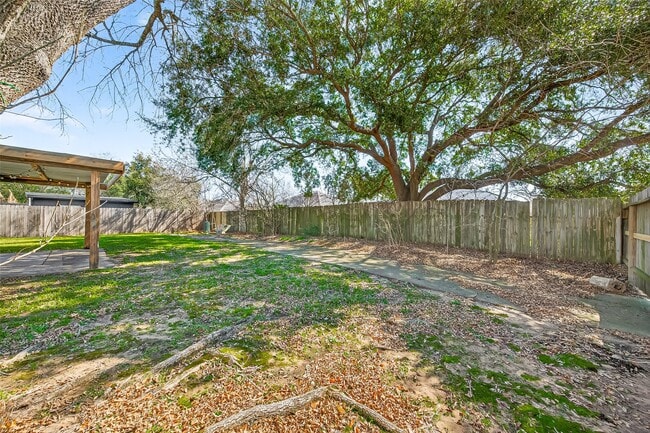 Photo - 927 Comstock Springs Dr