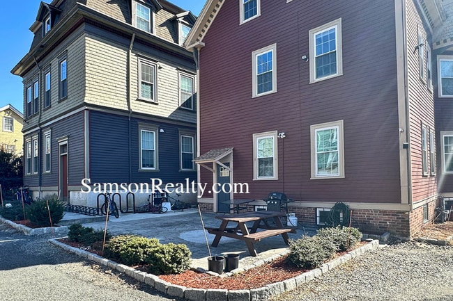 Photo - 66 John St Unit 1