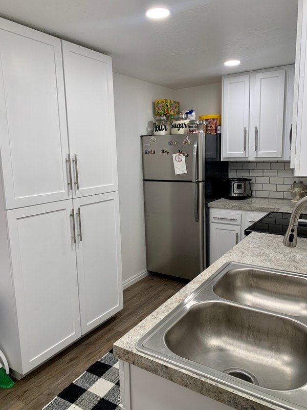 Photo - 2145 Hickock Way