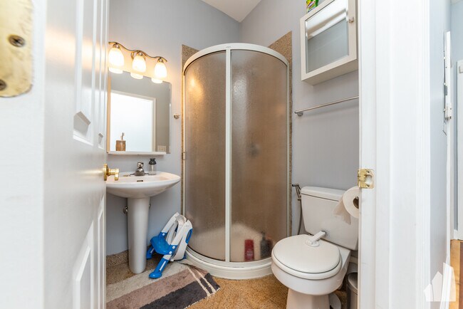 Photo - 2043 W Erie St Unidad 2E