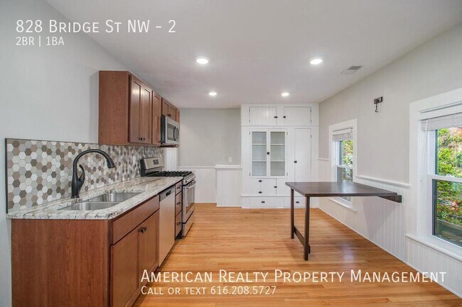 Photo - 828 Bridge St NW Unit 2