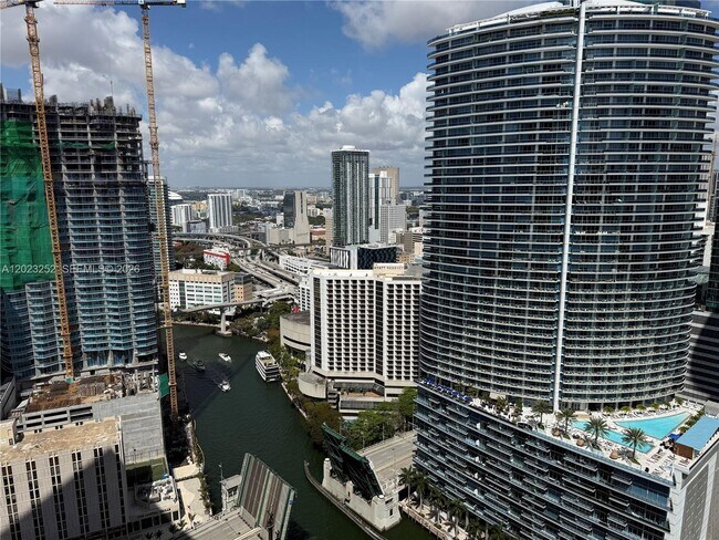 Building Photo - 465 Brickell Ave Unit 3906