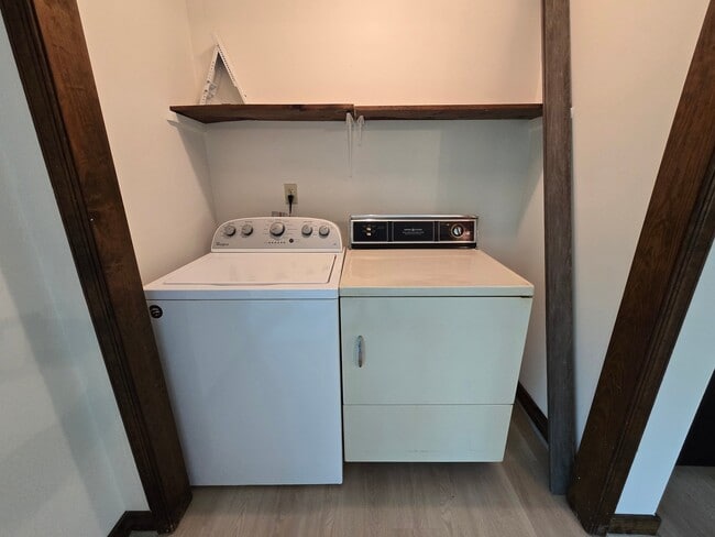 Photo - 6308 Lakeshore Dr