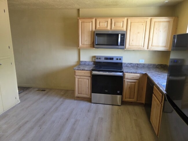 Photo - 5041 S 4420 W