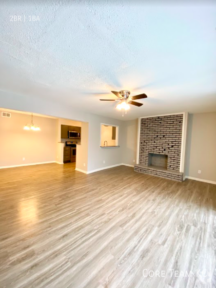 Building Photo - Updated Top Floor 2 Bedroom For Rent in Mi... Unit 3624-4 Rental