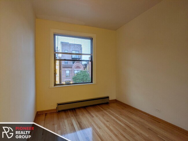 Photo - 633 W Barry Ave Unit 401