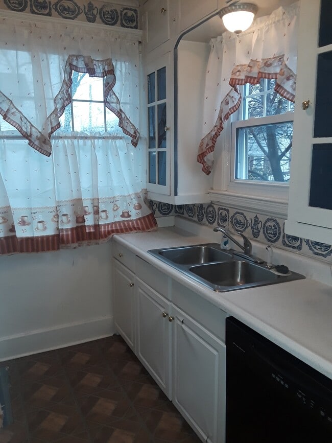 Cocina - 4563 S 1st St