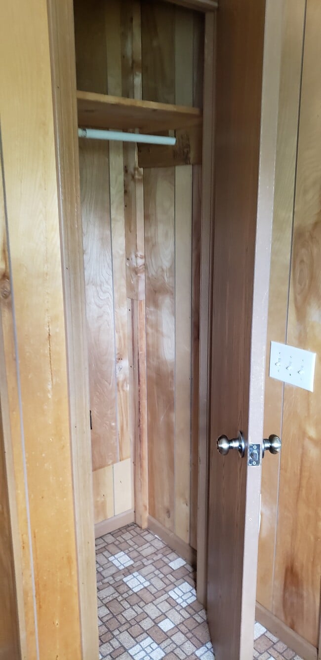 Photo - 385 Dille St Unit Efficiency