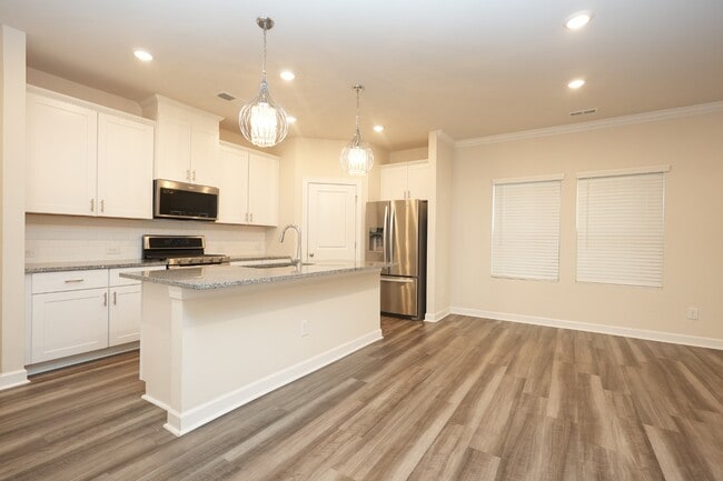 Photo - 12412 Larue Ln