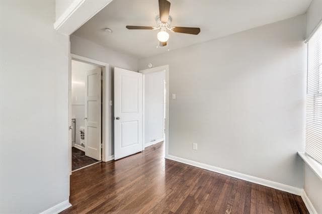 Building Photo - 2725 Toronto St Rental