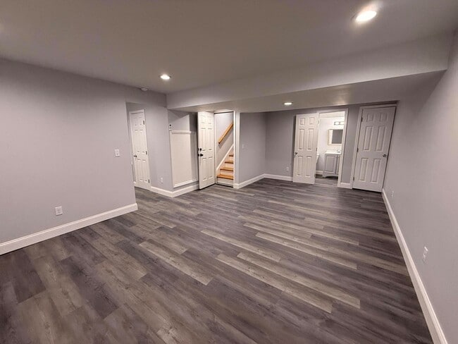 Photo - 7156 Holland Ln