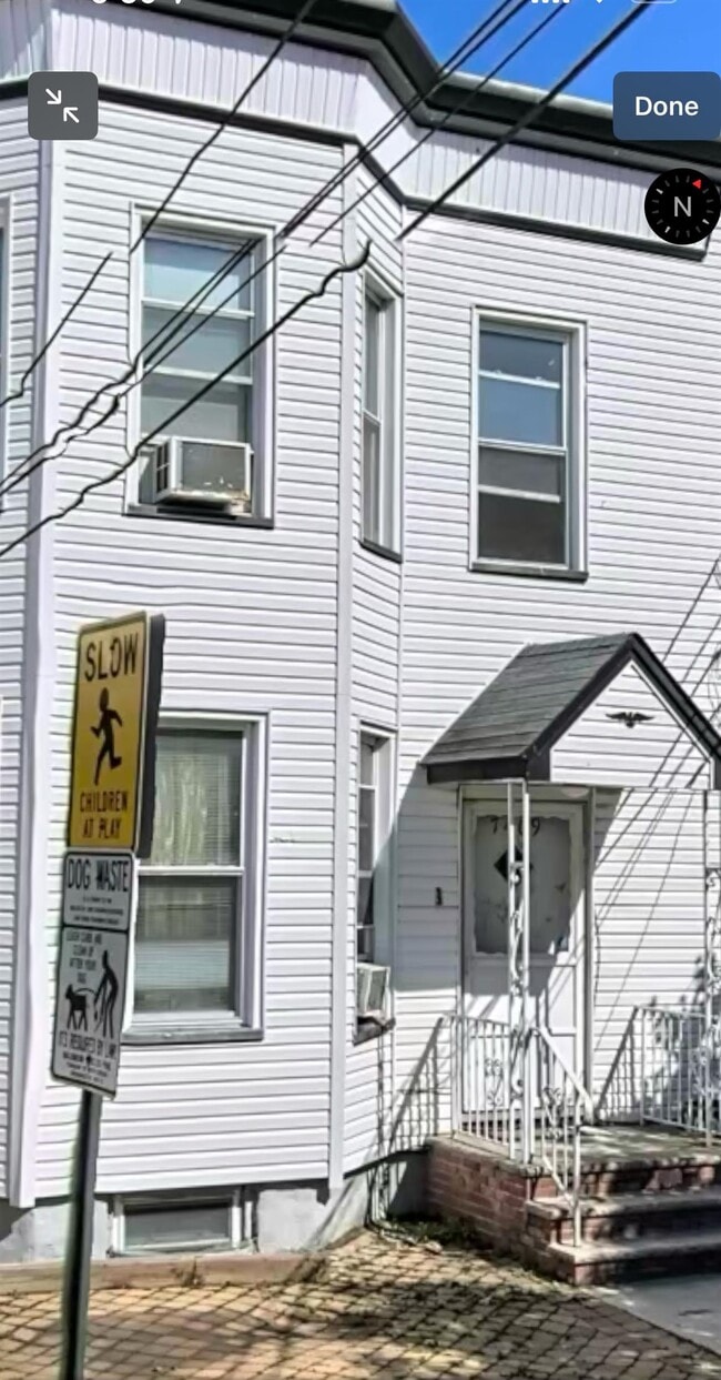 Building Photo - 7409 2nd Ave Unit 1