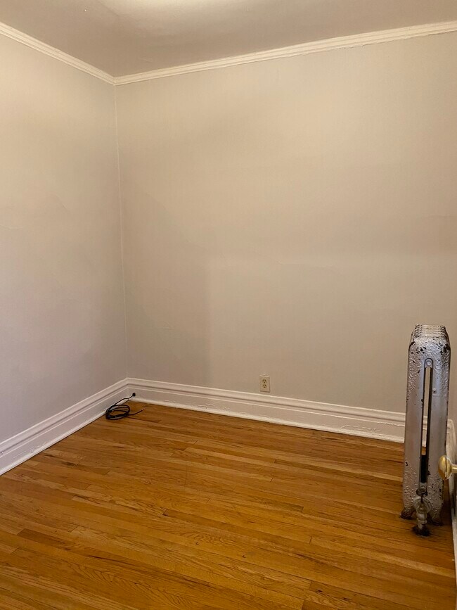 Photo - 4300 N Richmond St Unit 2
