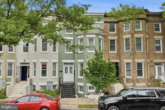 Photo - 2711 11th St NW
