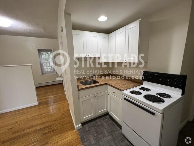 Building Photo - bedroom in Boston MA 02120 Rental