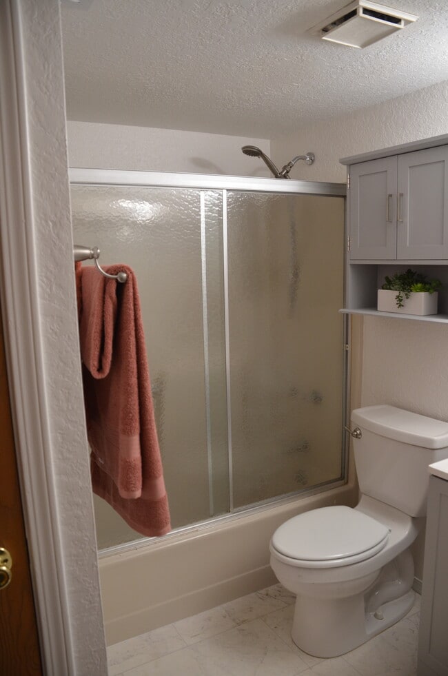 Photo - Elm Garden Apartments