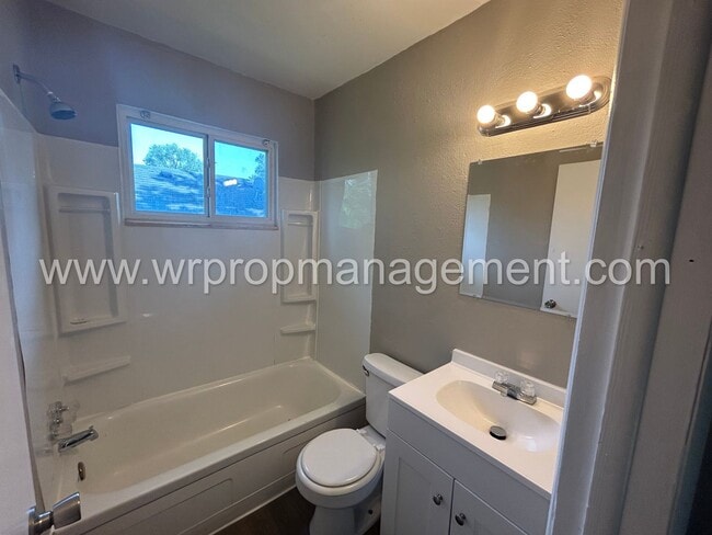 Photo - 470-476 2nd Street Unit 1