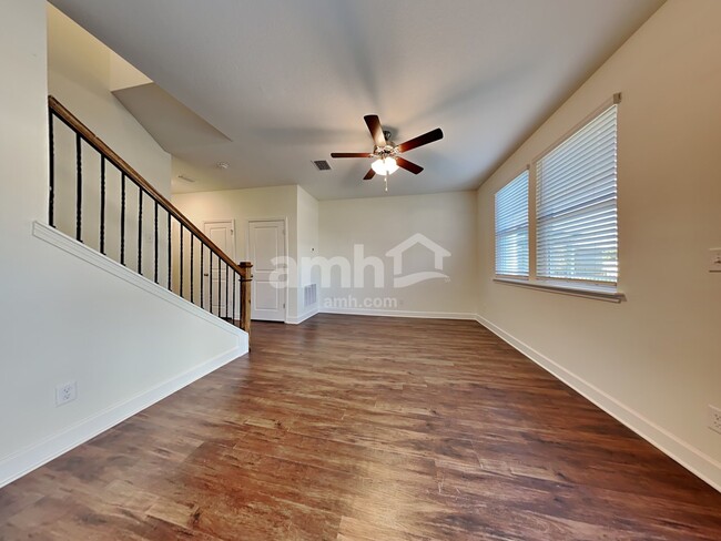 Photo - 968 Tan Tara Trl