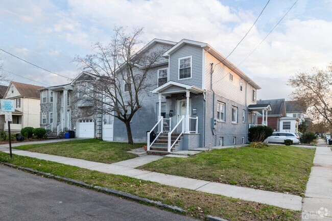 Building Photo - 71 Carteret Ave Rental