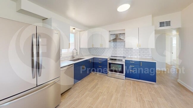 Photo - 1410 N Desmond Ave