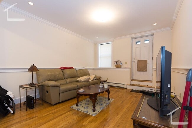 Photo - Garden level 3 bed in Allston