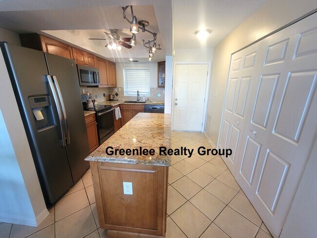 Photo - Waterfront Living & Maintenance Free Living at Its Finest – With Views You’ll Never Get Tired Of!
