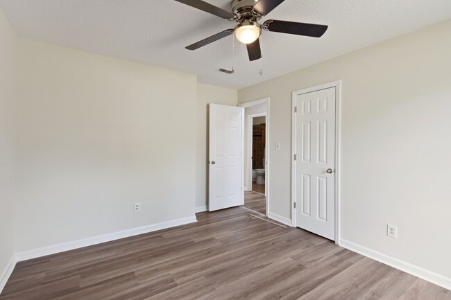 Photo - 4323 Woodvalley Pl
