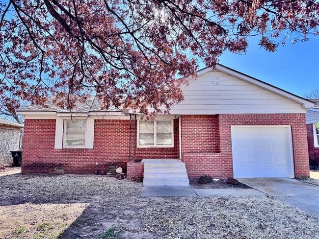 Building Photo - 1304 Downing St