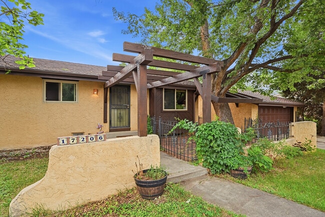 Building Photo - 17206 W 15th Pl