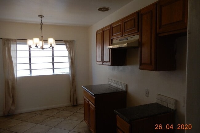 Photo - 731 W Hyde Park Blvd Unit 2