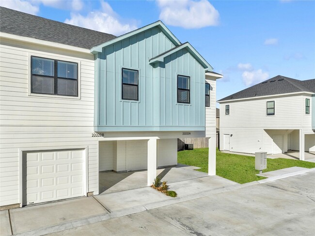 Photo - 3210 Frying Pan Pl