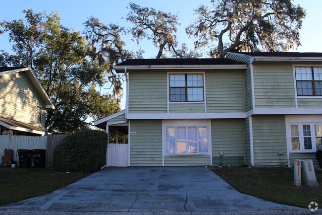 Building Photo - 2 Bedroom, 2.5 Bath Townhouse in Altamonte...