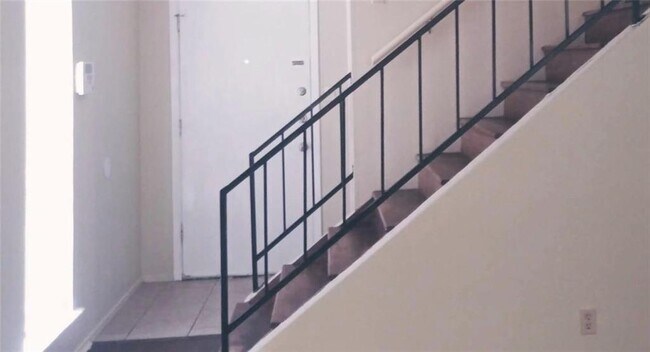 Photo - 1907 Townesouth Cir