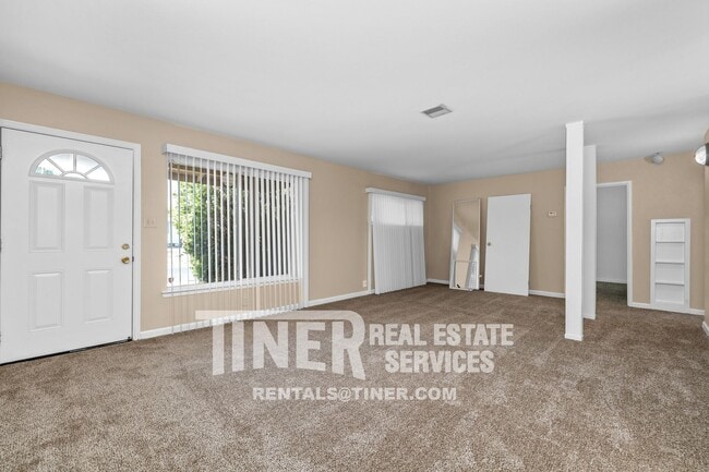 Photo - 4053 Cornelia Way