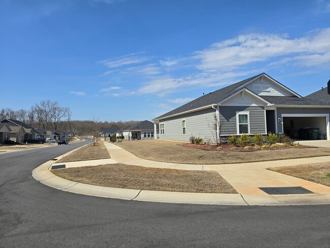 Photo - 3301 Plum Dr