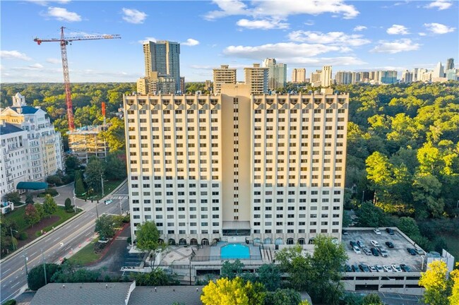 Photo - 2479 Peachtree Rd Condo Unit 1015