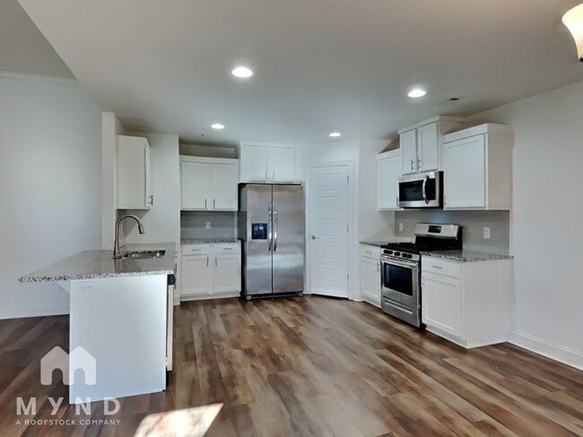 Photo - 5807 SW Teppee Ave