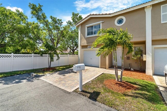 Building Photo - 11633 NW 23rd Ct