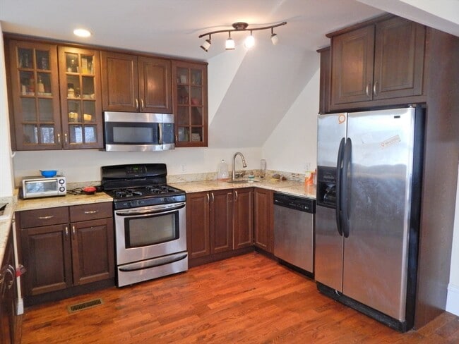 Photo - 20 Stockwell St