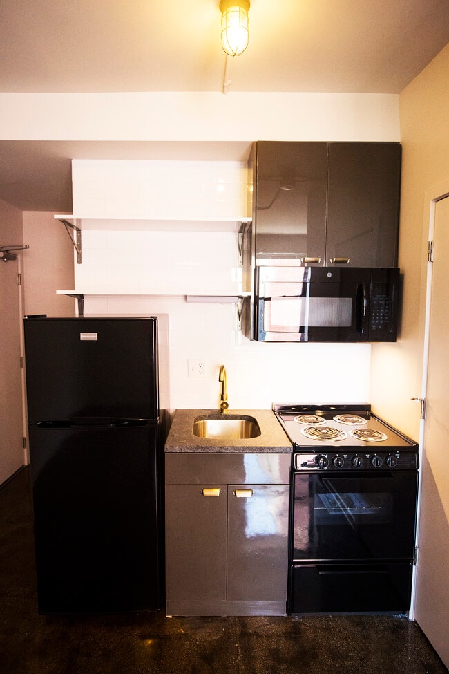 Photo - The Bachelor