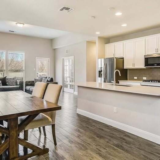 Photo - 1050 Kenney Fort Crossing