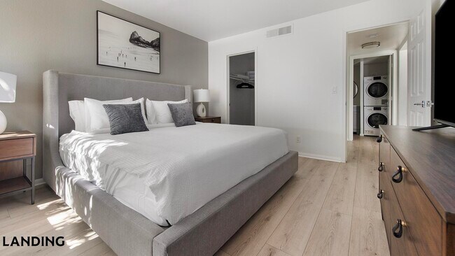 Photo - 1455 E Katie Ave Unidad K20