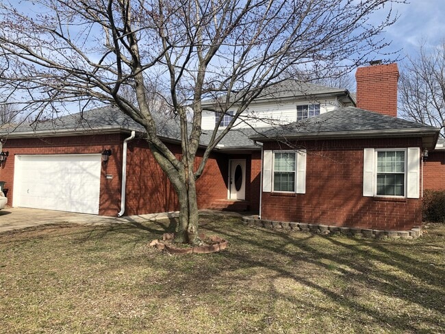 Building Photo - 111 Fox Run Pl Unit 1