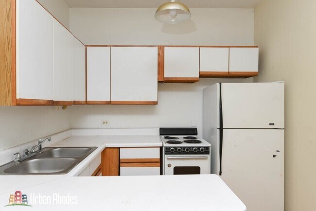 Photo - 604 W Barry Ave Unidad M06B