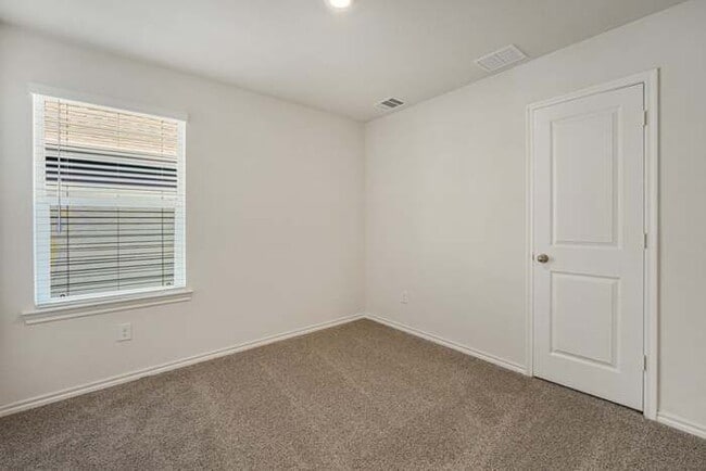 Photo - 219 Clematis St