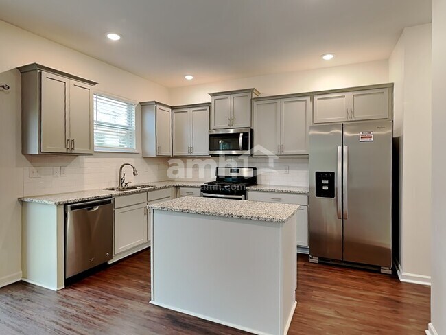 Photo - 122 Preservation Dr